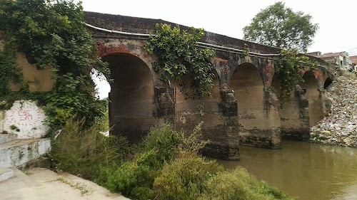 Ahraula old bridge