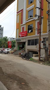 OYO 33408 Hotel Golden Inn