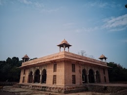 Roshnara Park