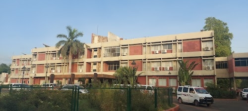 Circuit House