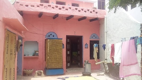 Tiwari haweli bhagosa