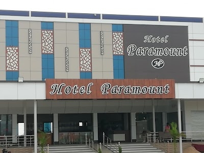 Hotel Paramount & Rooms