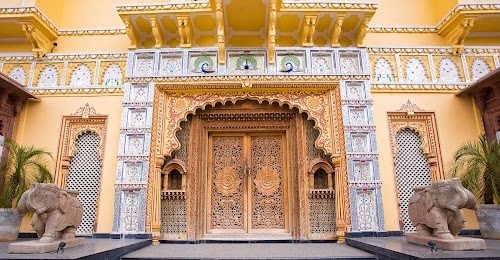 Bloom Boutique | Lake Pichola