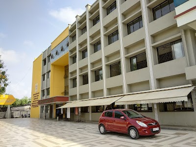 Malini Kishor Sanghvi College Of Commerce And Economics (Ritambhara)