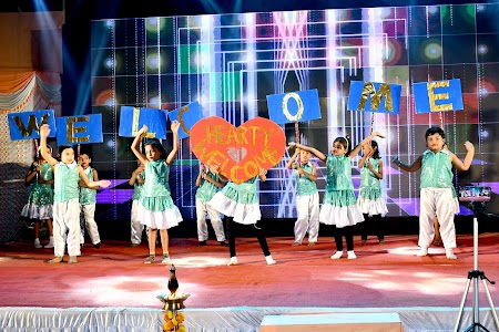 Gamharia English School