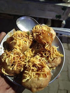 Mumbai chaat and pani puri center ( मुंबई चार्ट एंड पानी पुरी सेंटर)