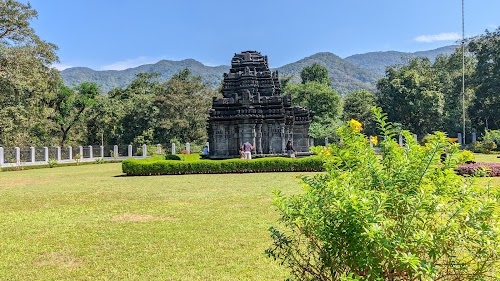 Tambdi Surla
