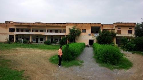 RNT Law College