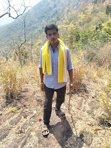 ତ୍ରିନାଥଦେବୟ ଟିଫିନ୍ ସେଣ୍ଟର, ଶରଧାପୁର