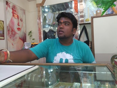 Amrit Kalash / Kasturi
