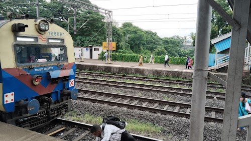 Pen railway station