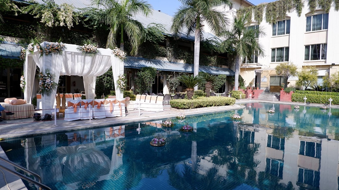 Club South Patio