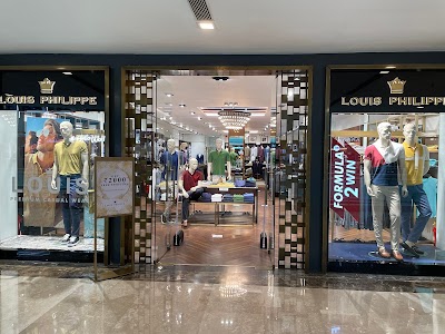 Louis Philippe Store