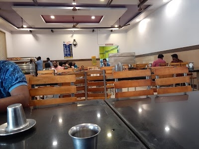Sri Saravana Bavan (Pure Veg)