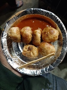 Nepali Aunty Momo point