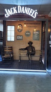 The Beach Shop (Liquor Store)
