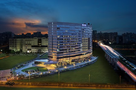 Novotel Kolkata - Hotel & Residences