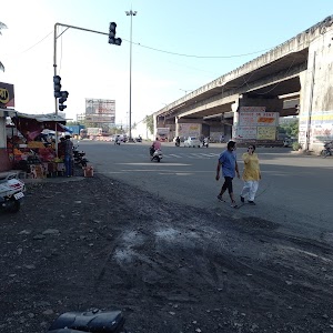 Navale Bridge Bus Stop