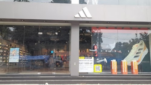adidas Store