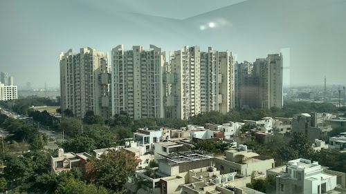 The Close South, Sector 50