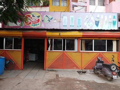 Naushad Ice Cream Mastani