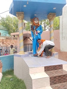 Ambedkar Murti gram Alipur jajmana