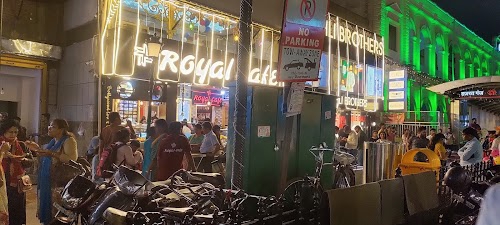 royal cafe & green banquet