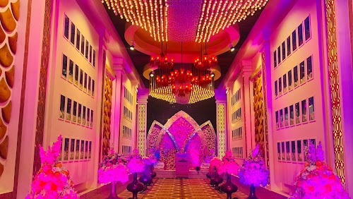 Moti Mahal Lawn 1