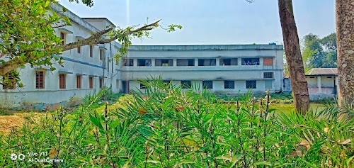 Srinagar High School