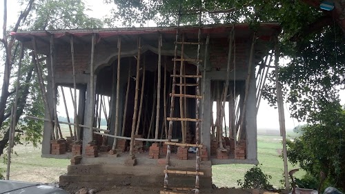 Laxmi Mandir Paschim Tola Chapr