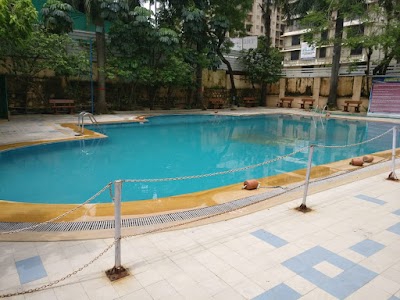 COUNTRY CLUB