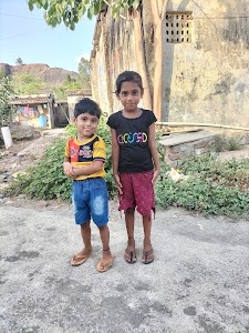 Sumintra Niwas (Dasjee)