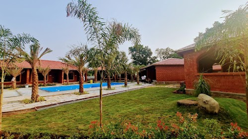 SR RESORT & LAWNS PANVEL