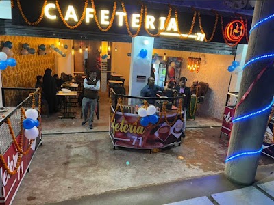 Cafetaria 71