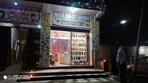 Nice Footwear Valmkinager N Cafe Ke Bagl Me