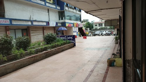 Amrapali Shopping Centre