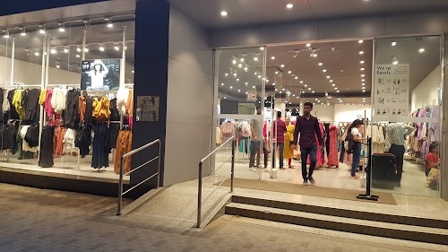 Zudio – Gandhinagar, R World
