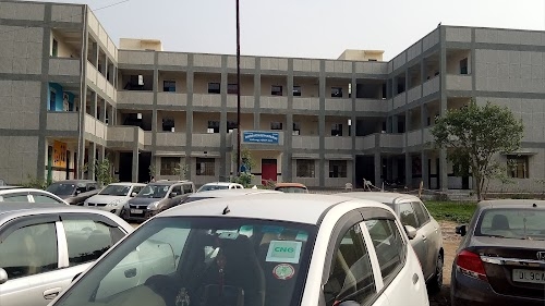 Nagli Rajapur, Nizamuddin East