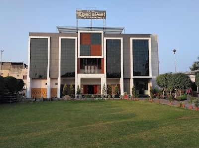 Hotel Shri Khedapati International