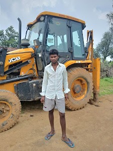 Jamuna Patel JCB opretar