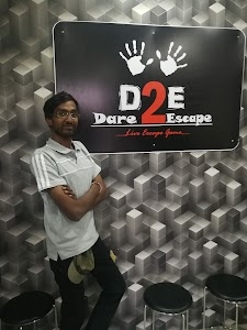 Dare 2 Escape (Flagship Store)