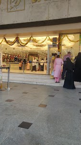 Saravanan Stores