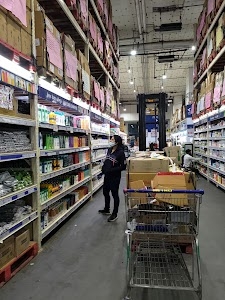 Metro Wholesale, Seelampur