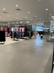 Westside - Amar Mahal, Chembur