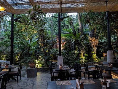 Baker's Arch Garden Cafe