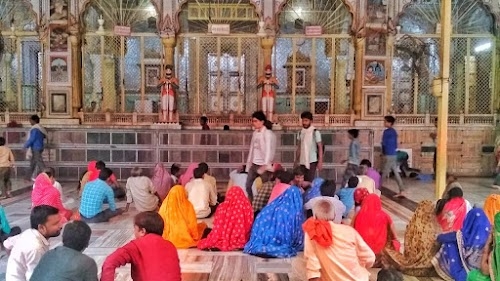 Shri Madan Mohan Ji Temple, Karauli