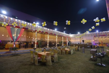 The Golden Era Party Lawn