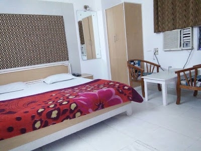 Royal Palace Hotel