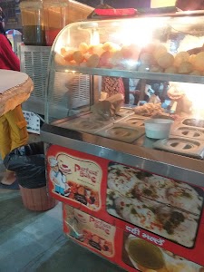 Aloo chat, golgappe
