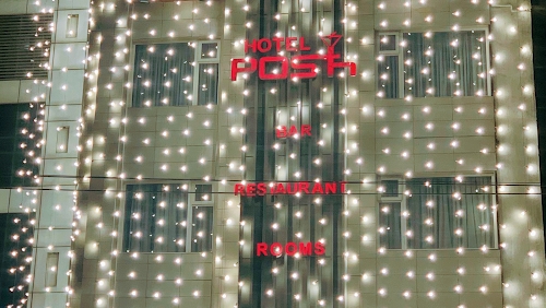 Hotel Posh Bar and Restaurant